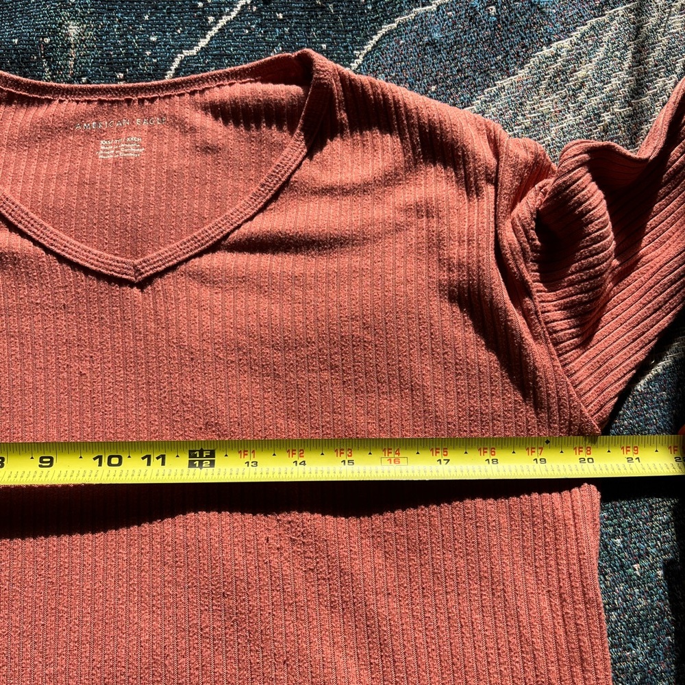 American Eagle Maroon Ribbed V‑Neck Sweater XXS Women’s Cozy Soft Fall Staple - Picture 11 of 14